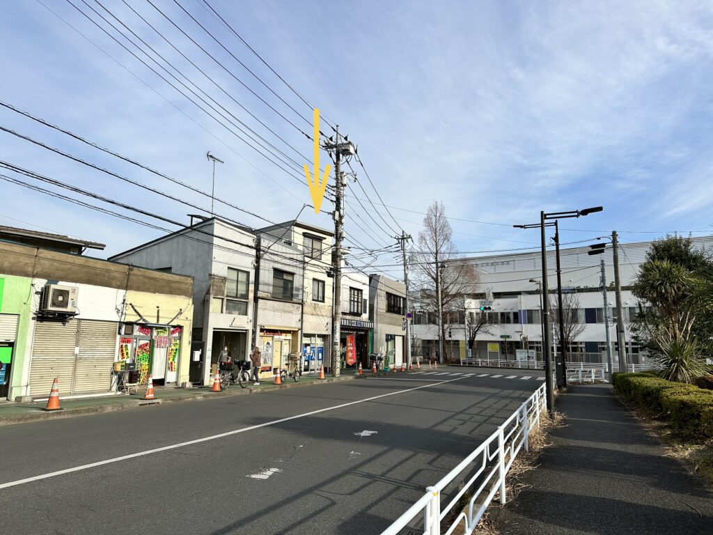 商店街にある行人塾